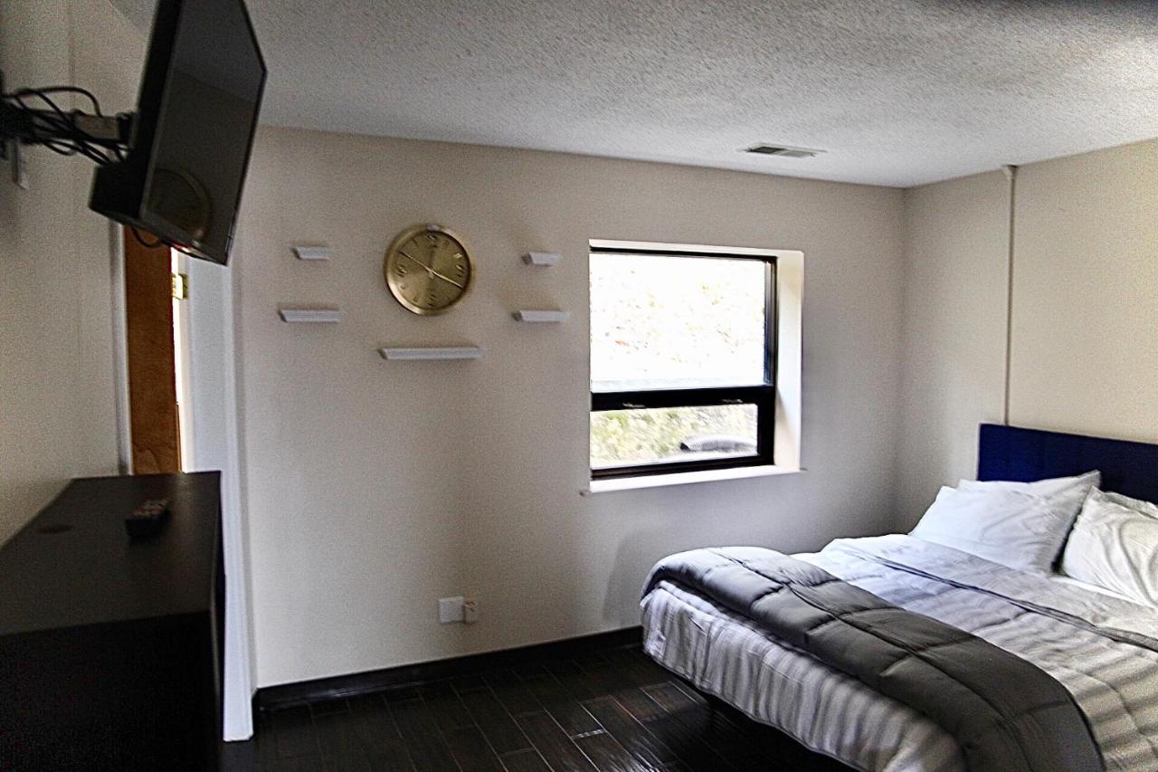Pine Mountain Inn Pineville Экстерьер фото