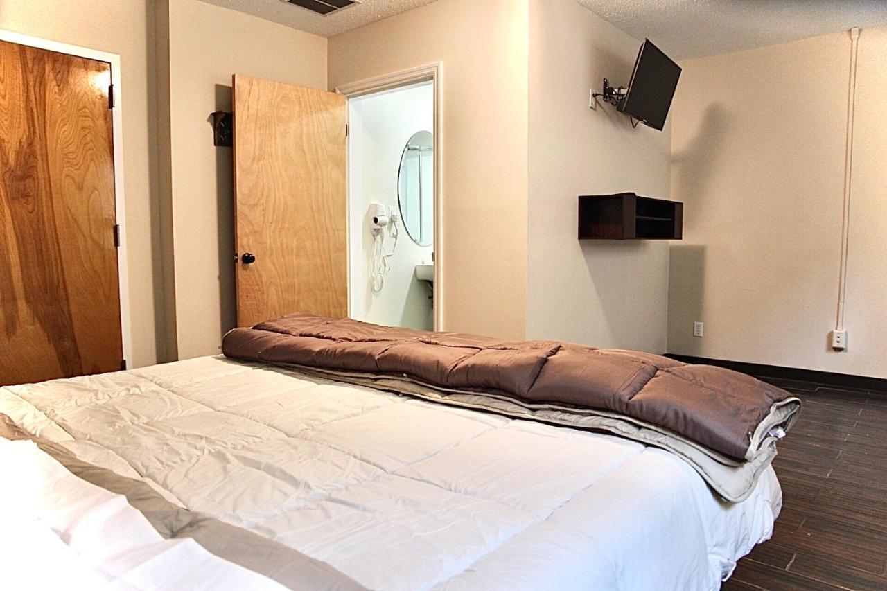 Pine Mountain Inn Pineville Экстерьер фото