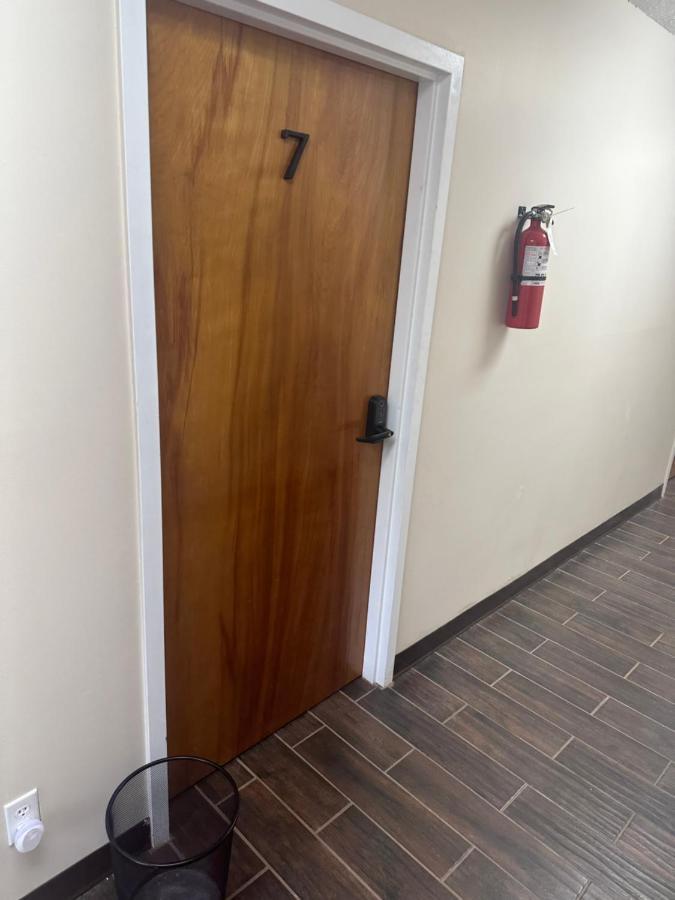 Pine Mountain Inn Pineville Экстерьер фото